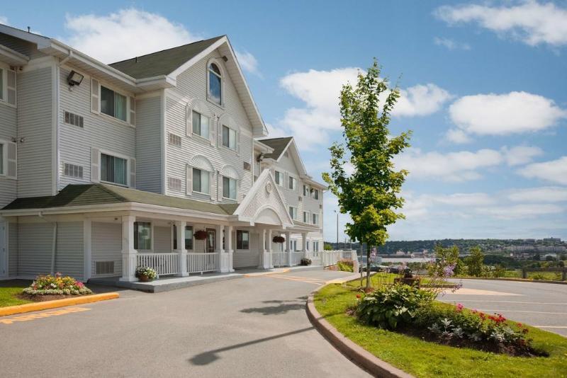 Country Inn & Suites 达特茅斯 外观 照片